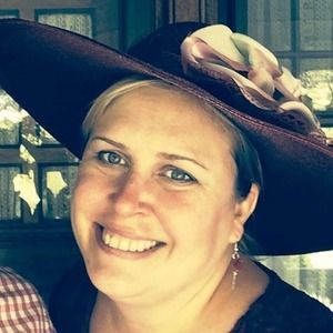 Meet your Posher, Christina lynne